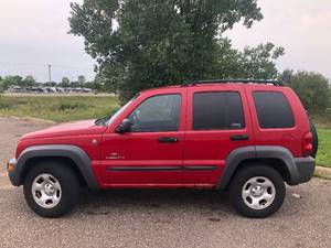 lot 23 image: 2004 Jeep Liberty Sport - 4x4