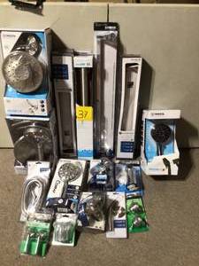 lot 37 image: Lot of assorted Shower heads and Bath accessories see pictures