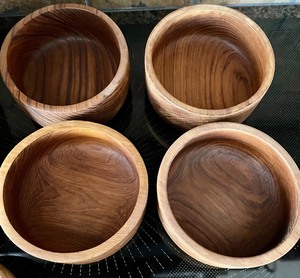 lot 29 image: Teak Serving Pieces