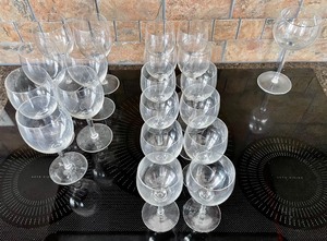 lot 28 image: Wonderful Wine Glasses