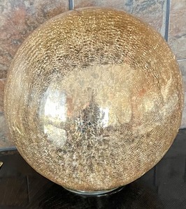 lot 31 image: Golden Goodness