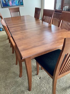 lot 106 image: Beautiful Dining Room Table by Shermag