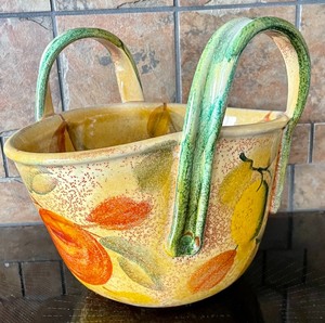 lot 105 image: Decorative Modigliana Italian Bowl with Handles