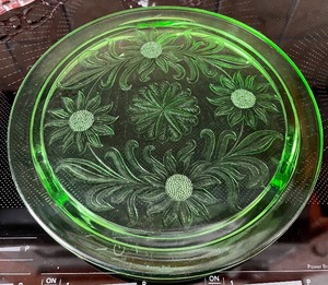 lot 111 image: Depression Glass