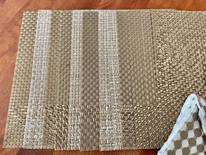 lot 110 image: Placemats and Runners