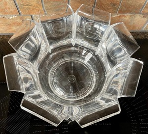 lot 119 image: Lucite Bowl