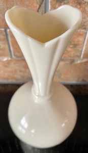 lot 118 image: Lenox Vase