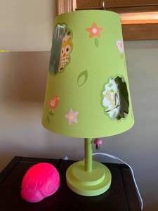 lot 61 image: Childs Room Lamp and Lady Bug Light