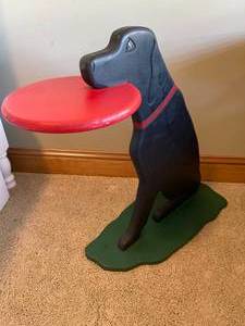lot 65 image: Fun Wooden Dog Figurine Plate  Cup Holder