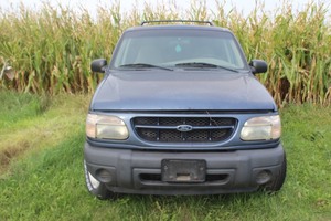 2001 Ford Explorer XLS - 2 Owners -
