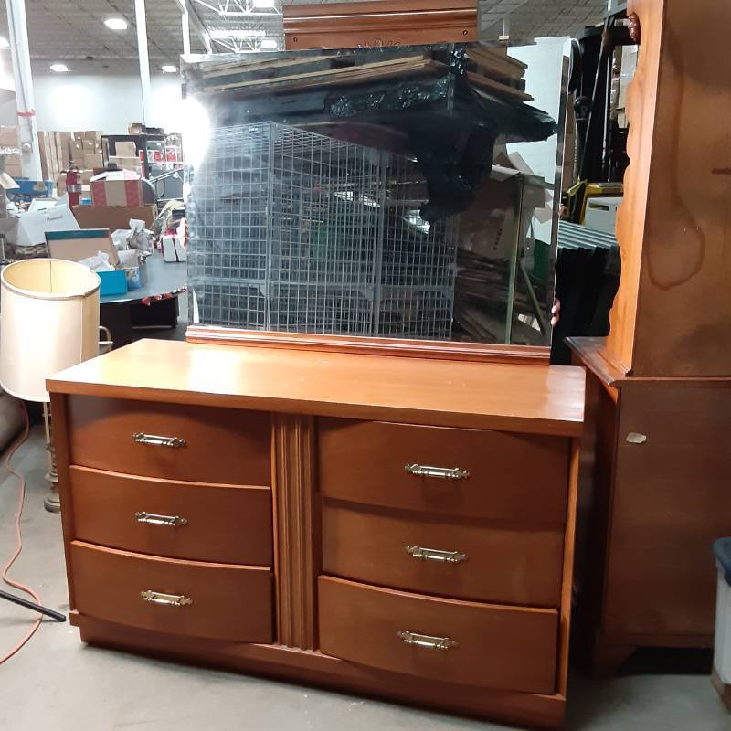Vintage Dresser and Detachable Mirr...