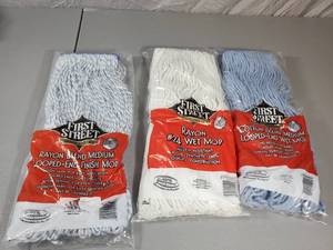 lot 96 image: 3 New Wet Mop Heads