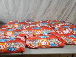 lot 98 image: 10 New Large Bags of Dum Dums