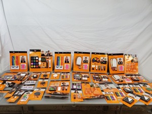 lot 125 image: Large Lot of New Halloween Makeup, Tattoos, Kits, and More