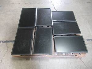 lot 315 image: WHOLESALE MIXED PALLET OF MISCELLANEOUS MONITORS