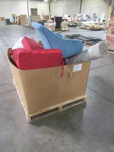 lot 208 image: WHOLESALE MIXED PALLET OF MISCELLANEOUS CUSHIONS, CARPETING AND BUILDING MATERIALS