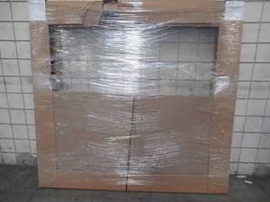 lot 512 image: Simonton 6500 Series Sliding Glass Patio Door, Oak Finish InteriorGray Vinyl Exterior, 77 x 81 34 x 4 916.