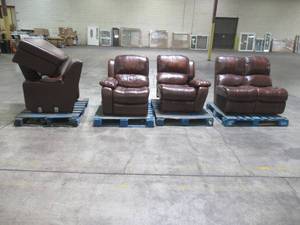 lot 124 image: FAUX LEATHER SECTIONAL PIECES IN BROWN - GREAT FOR DORM ROOM