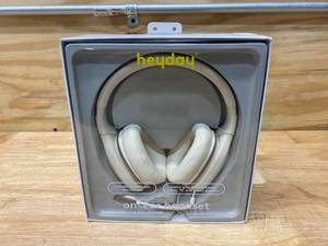 lot 30 image: HEYDAY On-Ear Wired Headset - Stone White