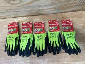 lot 32 image: MILWAUKEE Lot of 5-  Large High Visibility Level 4 Cut Resistant Polyurethane Dipped Work Gloves