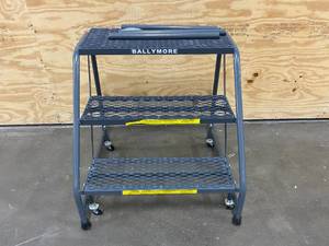 lot 69 image: BALLYMORE  Box Ladder