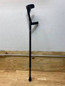lot 94 image: KMINA Forearm Crutch