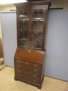 lot 501 image: THOMASVILLE CHERRY CHIPPENDALE SECRETARY DESK