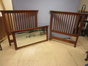 lot 520 image: STICKLEY CRAFTSMAN TWIN HEADBOARDS, MIRROR