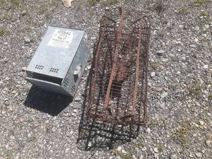 lot 100 image: Vintage Trap, and Ketch-All Trap...