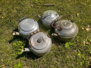 lot 119 image: 4 Vintage Kettles with Lids See Ph...