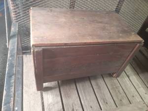 lot 149 image: Vintage Wood Trunk on Wheels 31 X ...