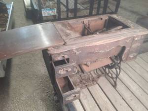 lot 151 image: Franklin Sewing Machine In Stand Wi...