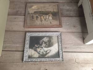lot 164 image: (2) Vintage Photos in Vintage Frame...
