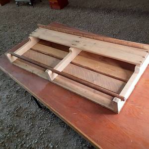 lot 189 image: Wooden Wall Mount Rack 41.5 X 17 ...
