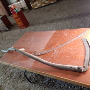 lot 197 image: Vintage Sickle With Spare Blade Se...