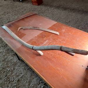lot 198 image: Vintage Sickle With Spare Blade Se...