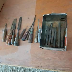 lot 212 image: Vintage Wood and Metal Chisels See...