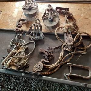 lot 239 image: Vintage Pulleys, Rope, and Misc. Ha...