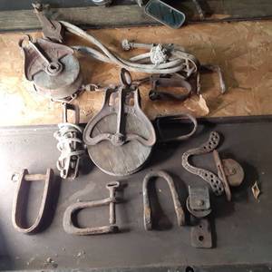 lot 240 image: Vintage Pulleys, Rope, Clamps, and ...
