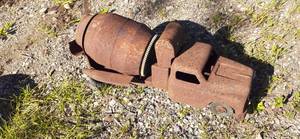 lot 17 image: Vintage Metal Toy Truck One Wheel ...