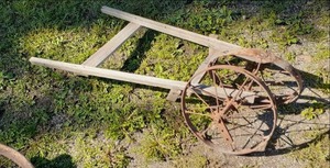 lot 30 image: Antique Wagon & Extra Rim See Phot...