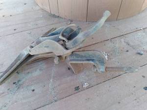 lot 87 image: Vintage Clamp for Sharpening Hand S...