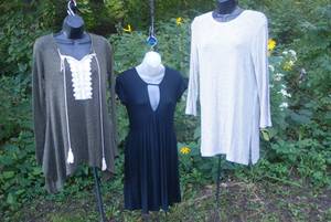 lot 12 image: 3 small...