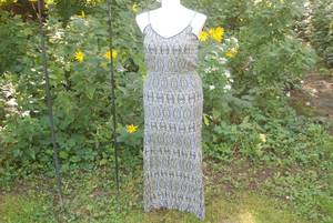 lot 29 image: 1 size Large...