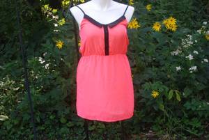 lot 32 image: 1 Large...