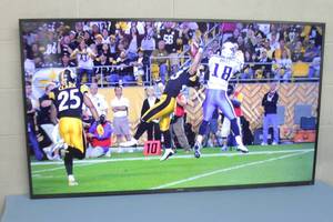 lot 6 image: Samsung UN60K6300 60 4K Ultra HD Smart LED Television  TV  Display