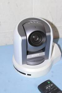 lot 96 image: Sony High Resolution BRC-Series Robotic Pan  Tilt  Zoom Camera with Power supply and Remote Control