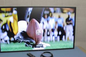 lot 142 image: NEC P553 55 Commercial-Grade  Professional 55 HD High Definition 1080p - Built for 247 Operation