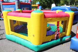 18FT Hexagon Bouncer