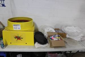 Spin tee T-Shirt Paint Spinner  with Shirts and Paint